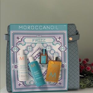 Moroccanoil Frizz Control Set with Teal and Gray Bag